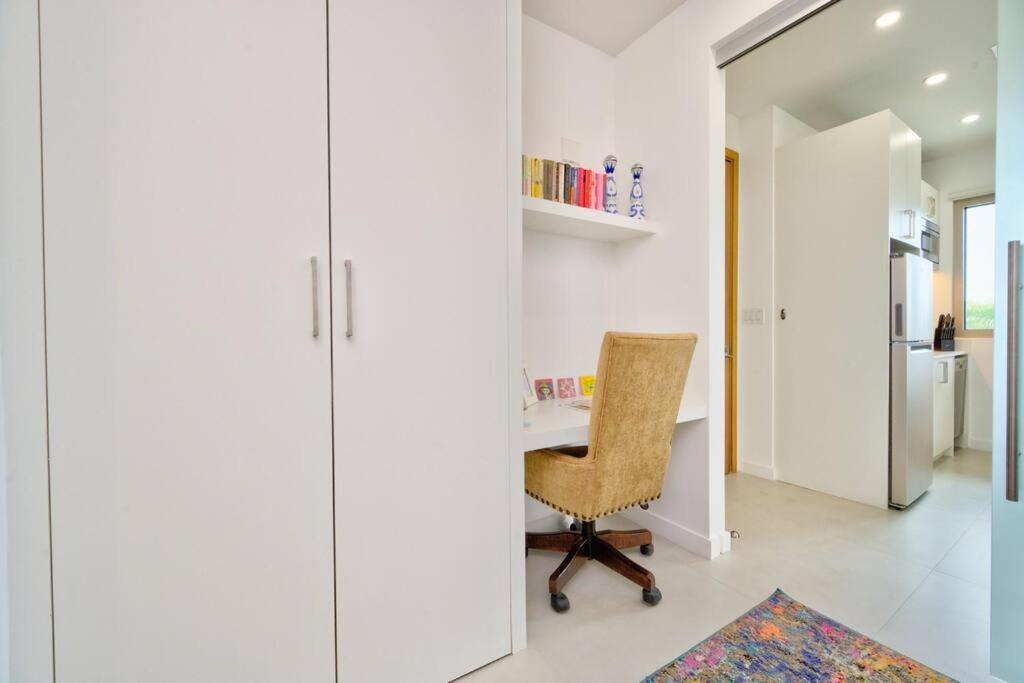 Luxury At Harbour Walk
